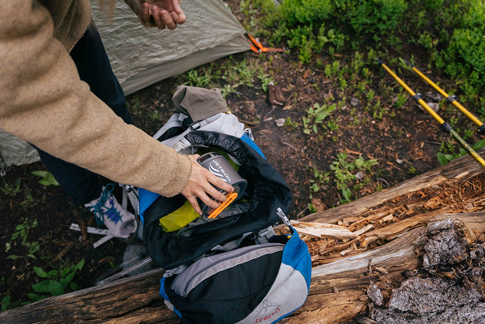 How to pack a backpack