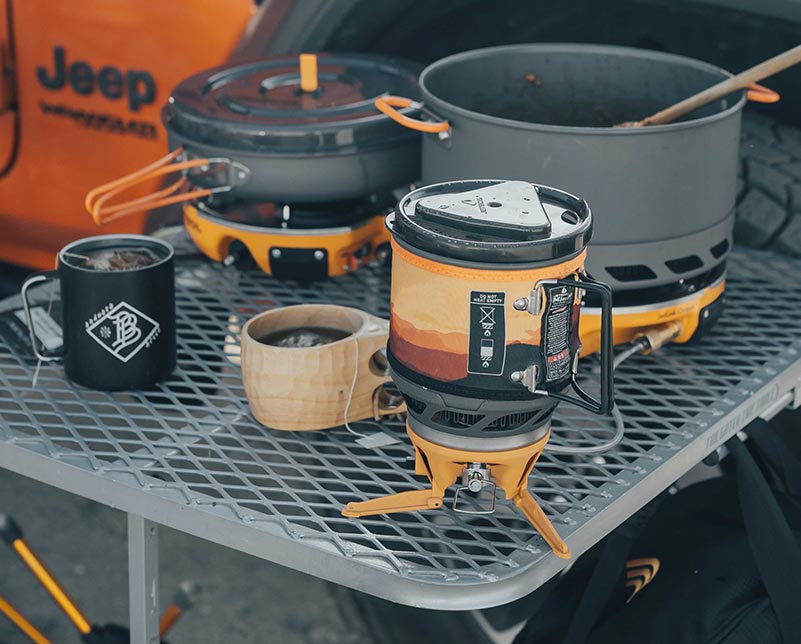 Jetboil MiniMo connected to Luna Satellite Burner