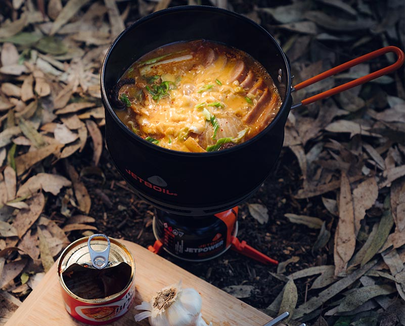 A beautifully cooked ramen meal in the Jetboil 1.5L Ceramic Cook Pot
