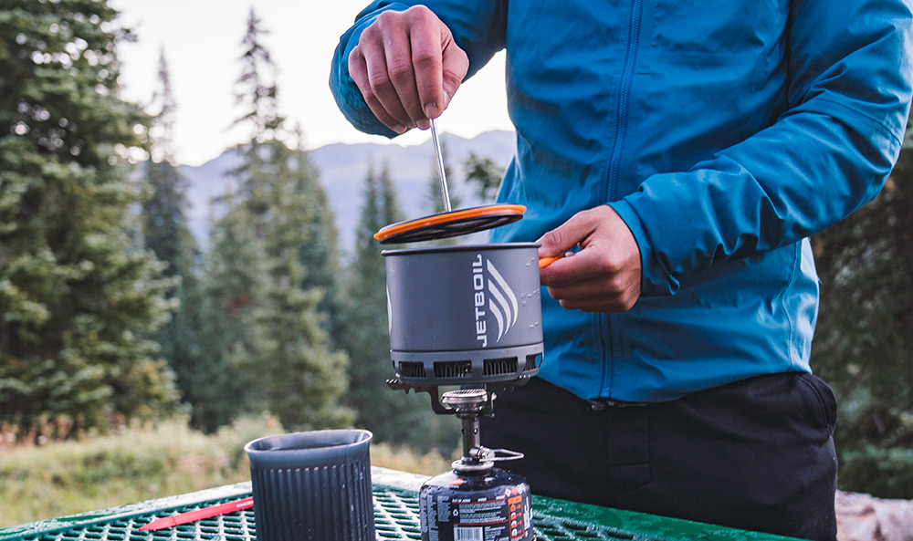 Making coffee in Jetboil Stash with Grande Silicone Coffee Press