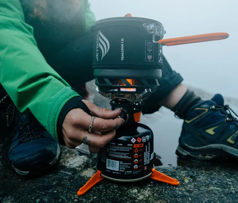 Turn and Click Ignition on the Jetboil TrailCook 1.2L precision cook system
